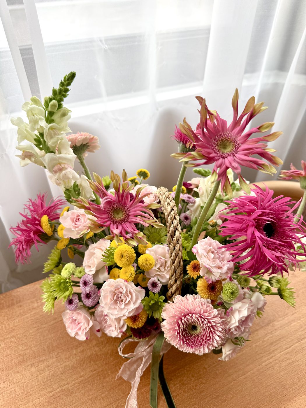 Wildflower style bouquet with snapdragons